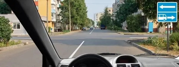 Дорожная ситуация к вопросу 3 билета ПДД №12