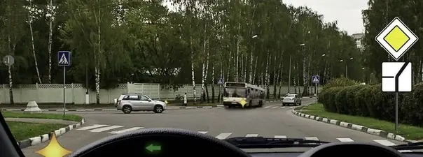 Дорожная ситуация к вопросу 15 билета ПДД №15