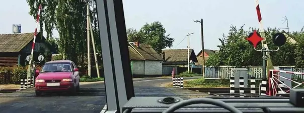 Дорожная ситуация к вопросу 16 билета ПДД №10