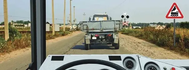 Дорожная ситуация к вопросу 11 билета ПДД №17